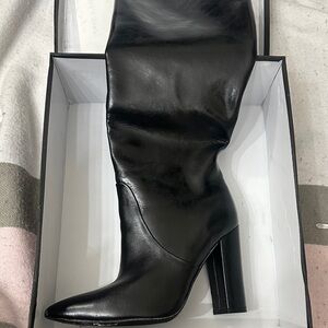 Saint Laurent Glossy Black Leather Footwear